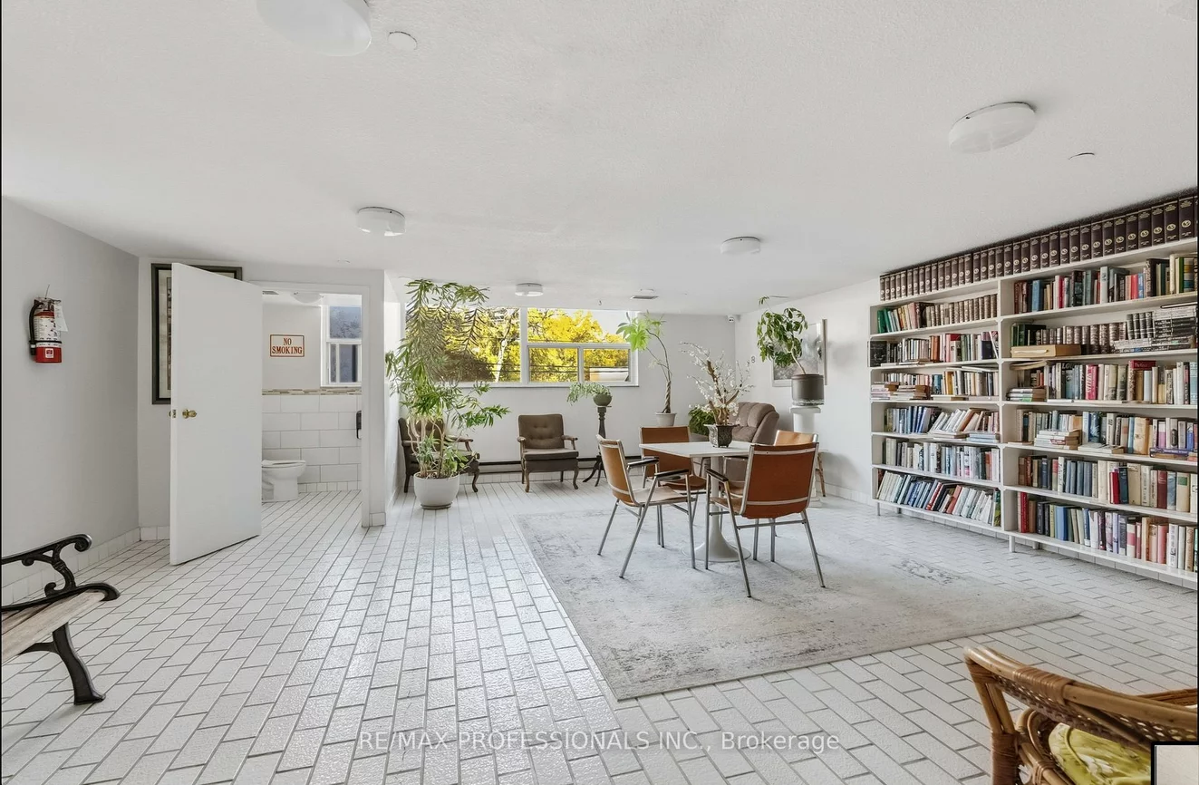 2130, Weston, Weston, Toronto