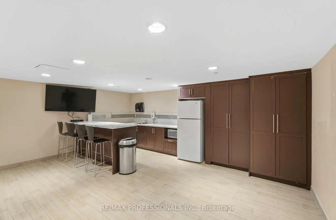 2130, Weston, Weston, Toronto