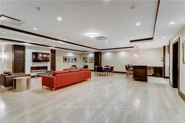 1070, Sheppard, York University Heights, Toronto