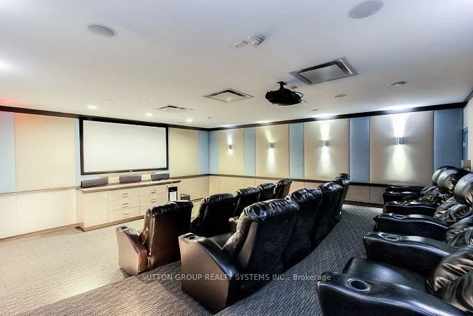 1070, Sheppard, York University Heights, Toronto