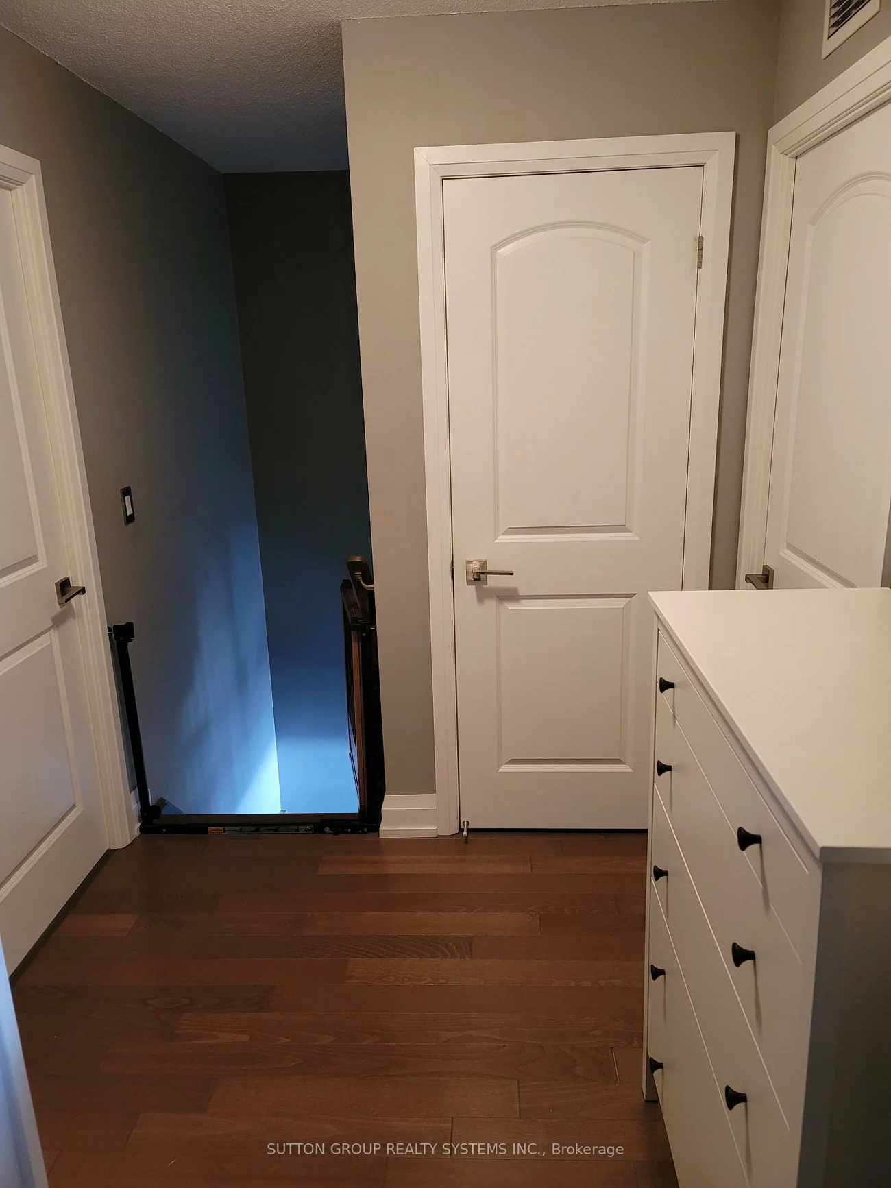 1070, Sheppard, York University Heights, Toronto