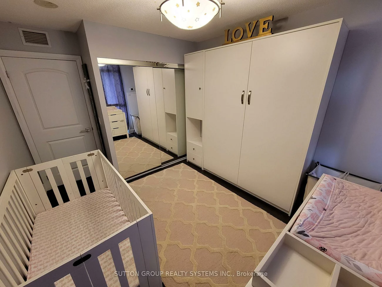 1070, Sheppard, York University Heights, Toronto