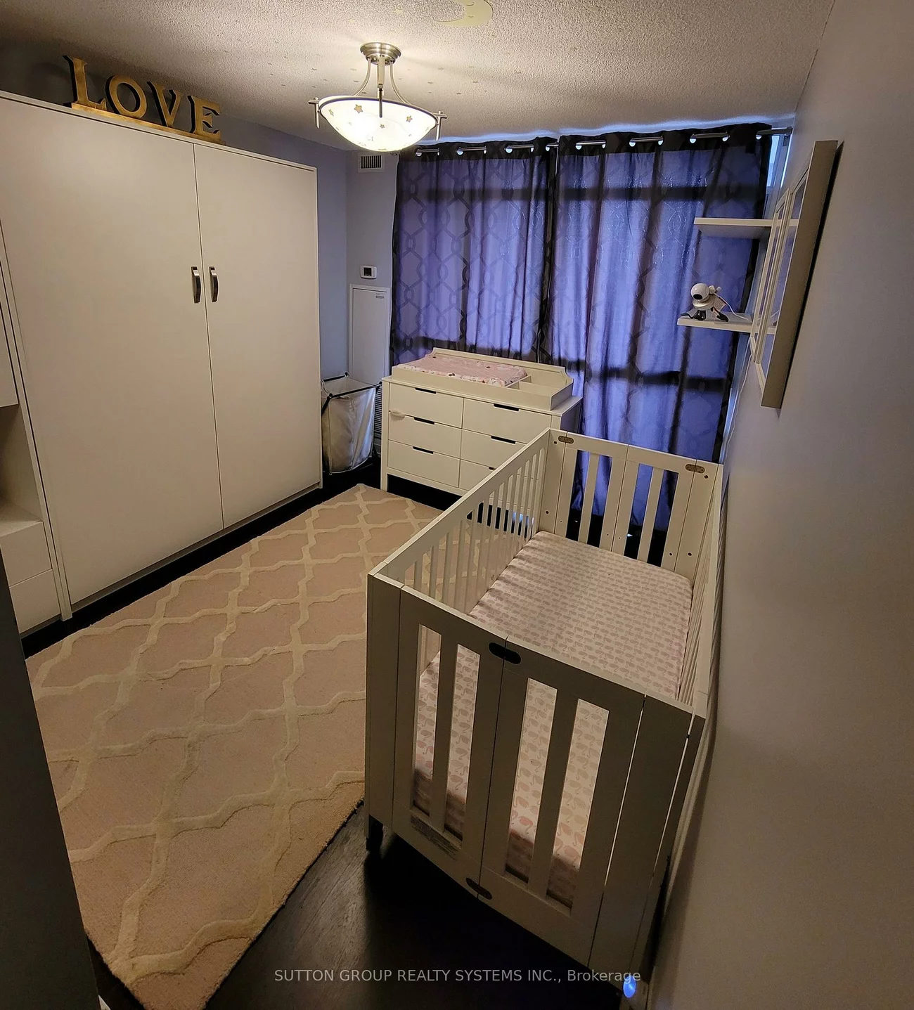 1070, Sheppard, York University Heights, Toronto