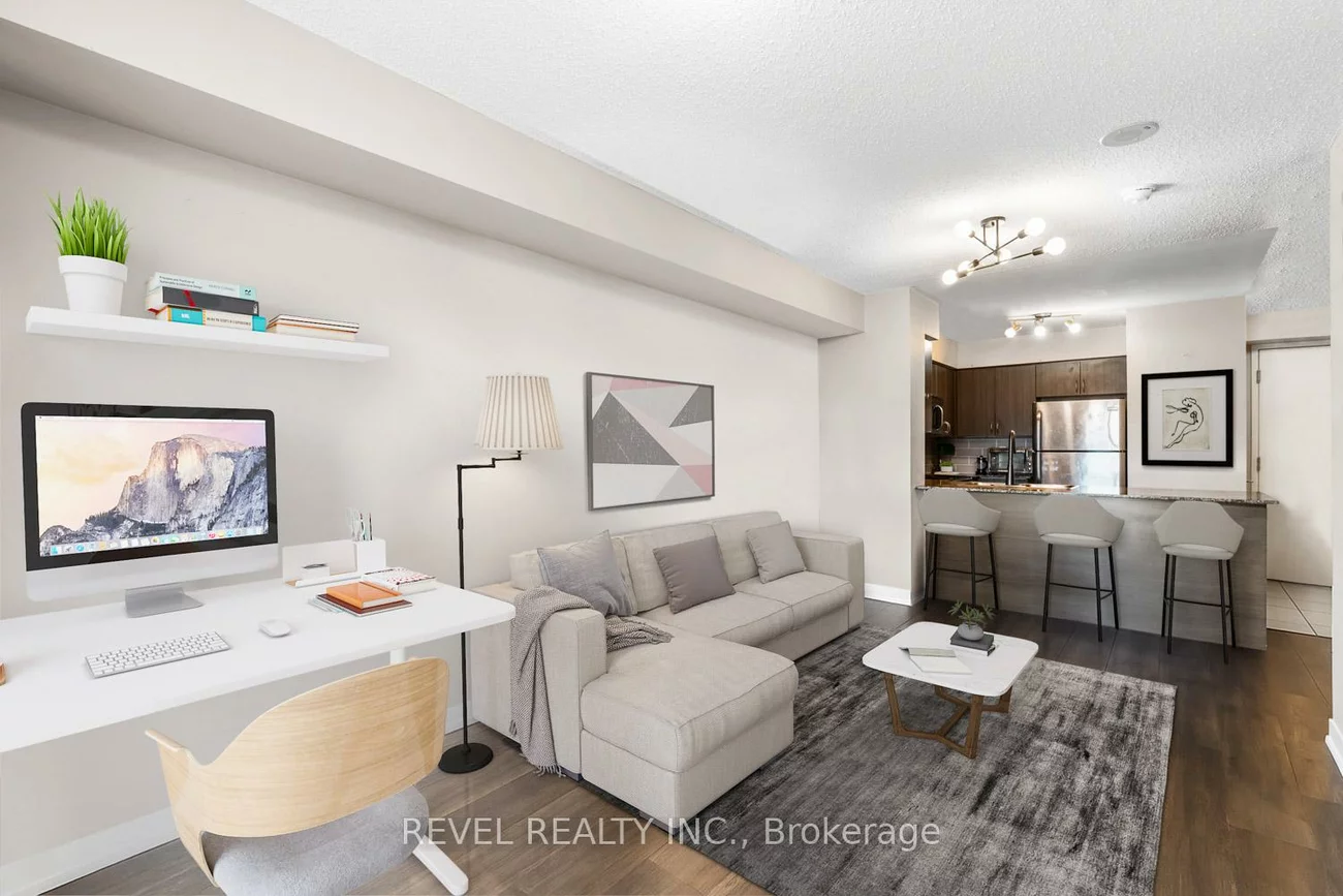 812, Lansdowne, Dovercourt-Wallace Emerson-Junction, Toronto