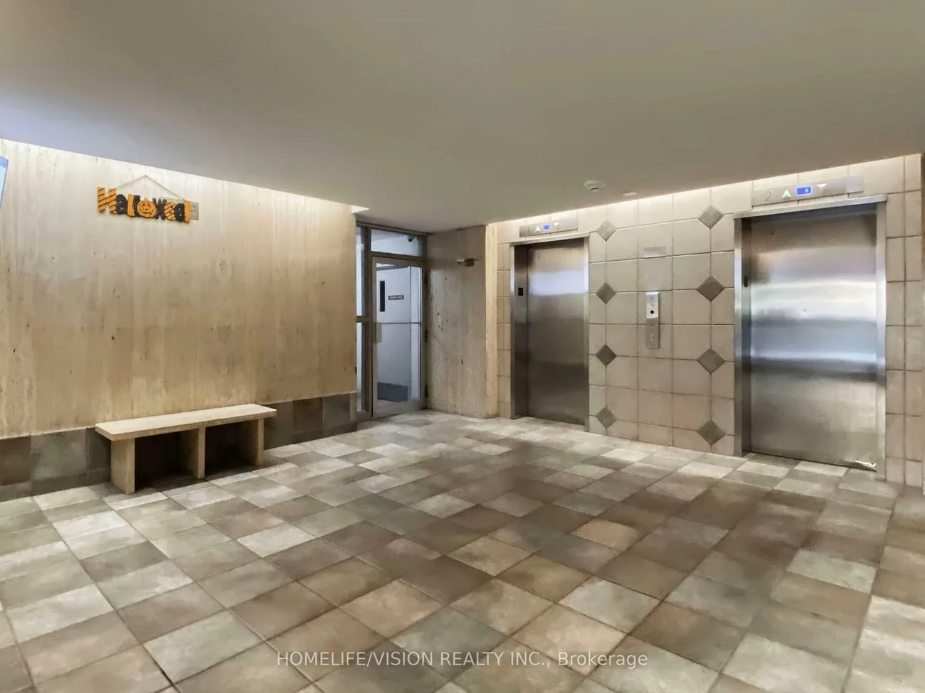 9, Four Winds, York University Heights, Toronto