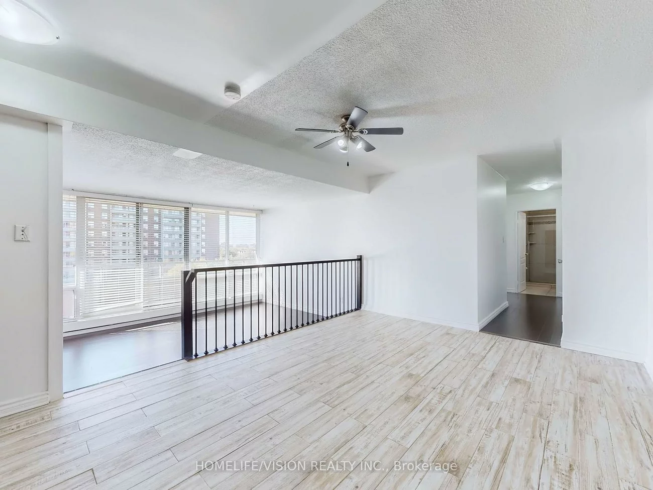 9, Four Winds, York University Heights, Toronto