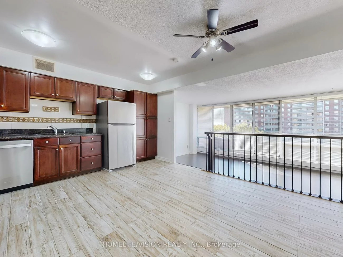 9, Four Winds, York University Heights, Toronto