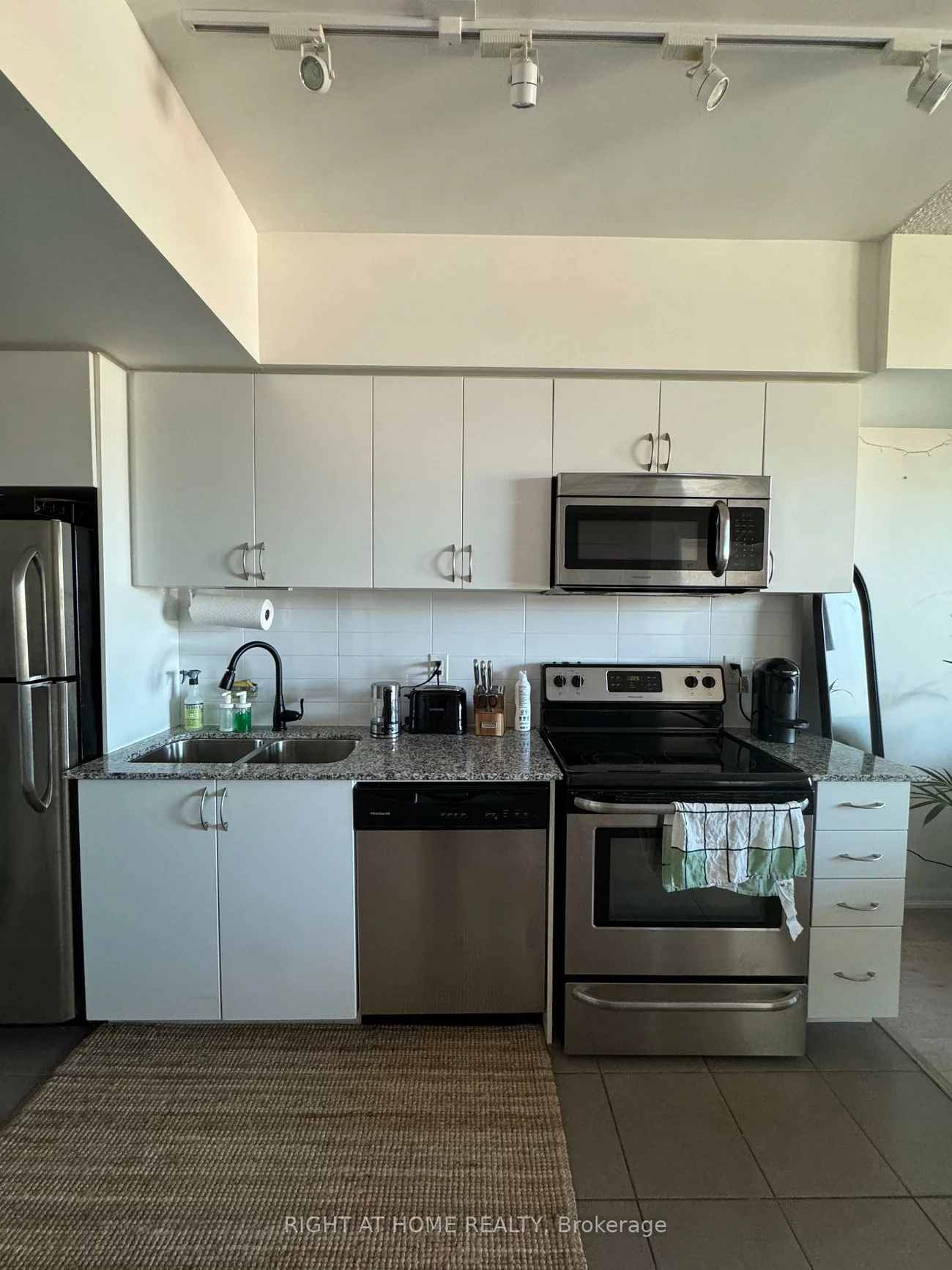 36, Via Bagnato, Yorkdale-Glen Park, Toronto