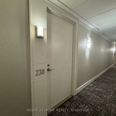 36, Via Bagnato, Yorkdale-Glen Park, Toronto