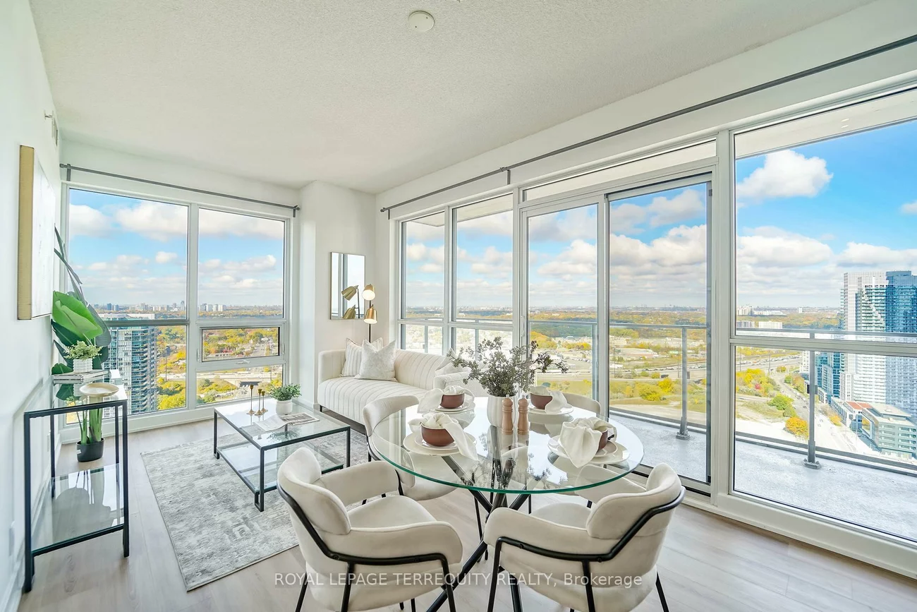 2200, Lakeshore, Mimico, Toronto