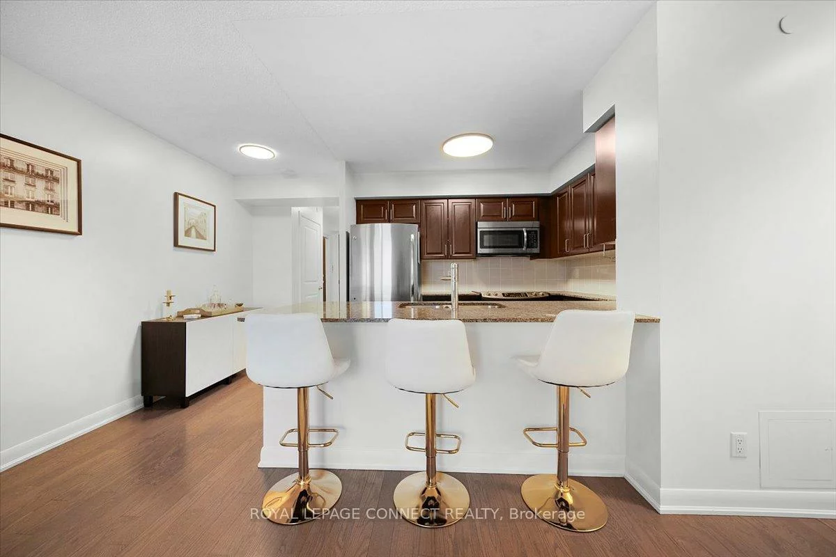 205, Sherway Gardens, Islington-City Centre West, Toronto