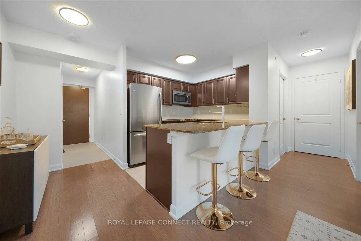 205, Sherway Gardens, Islington-City Centre West, Toronto