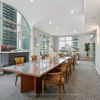 250, Manitoba, Mimico, Toronto