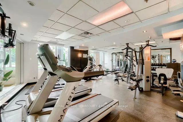 2121, Lake Shore, Mimico, Toronto