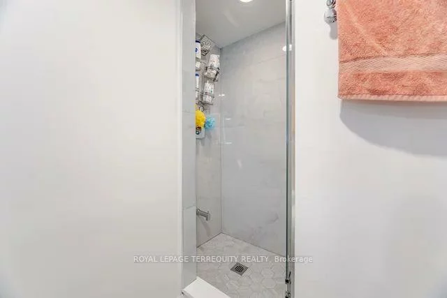 2121, Lake Shore, Mimico, Toronto