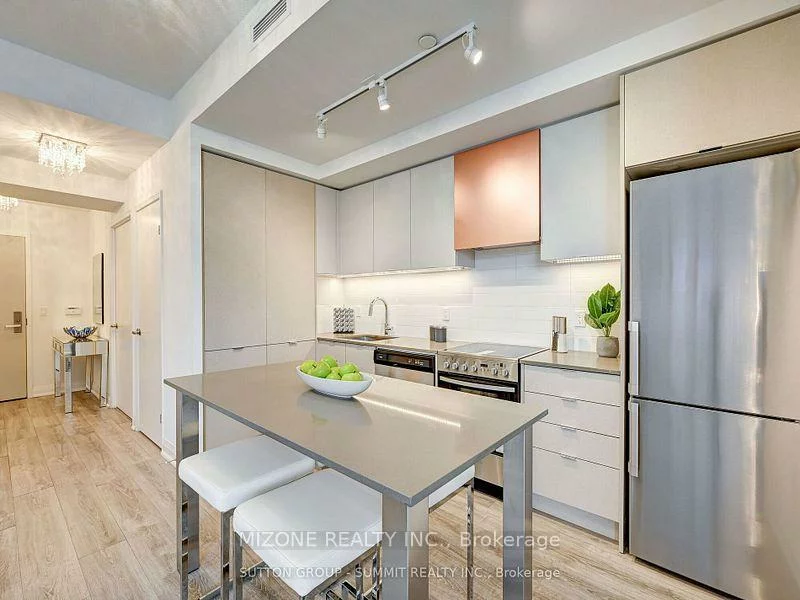 30, Gibbs, Islington-City Centre West, Toronto