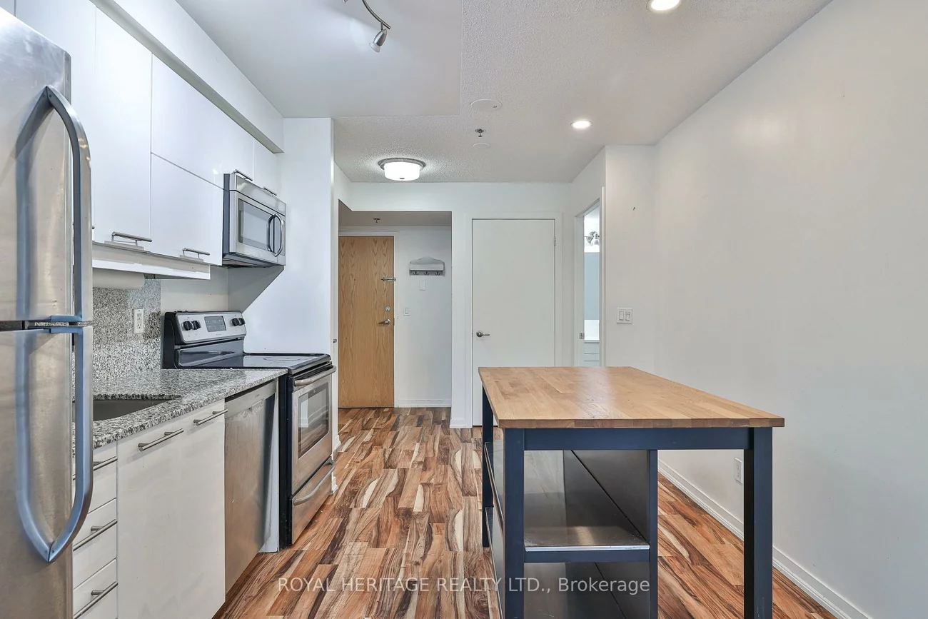 38, Joe Shuster, South Parkdale, Toronto