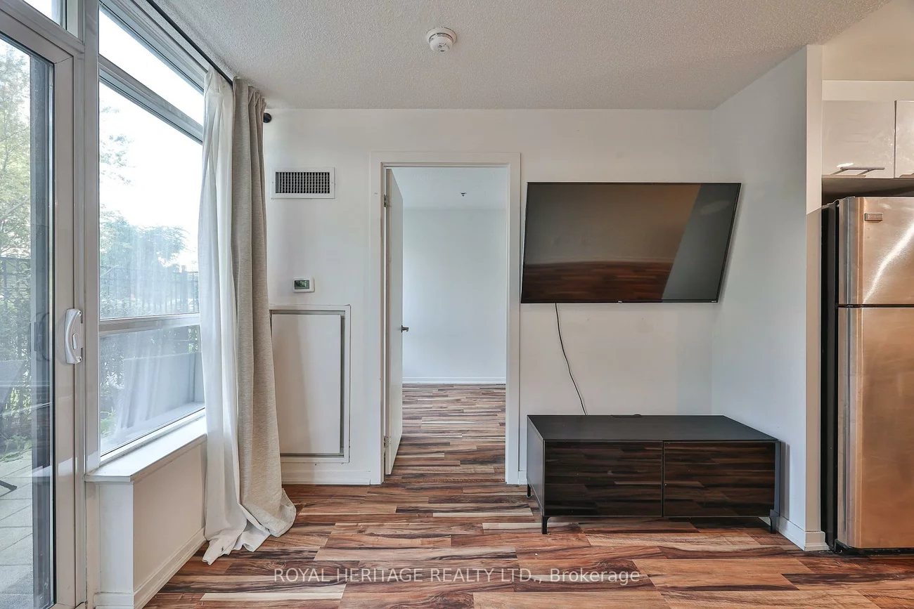 38, Joe Shuster, South Parkdale, Toronto