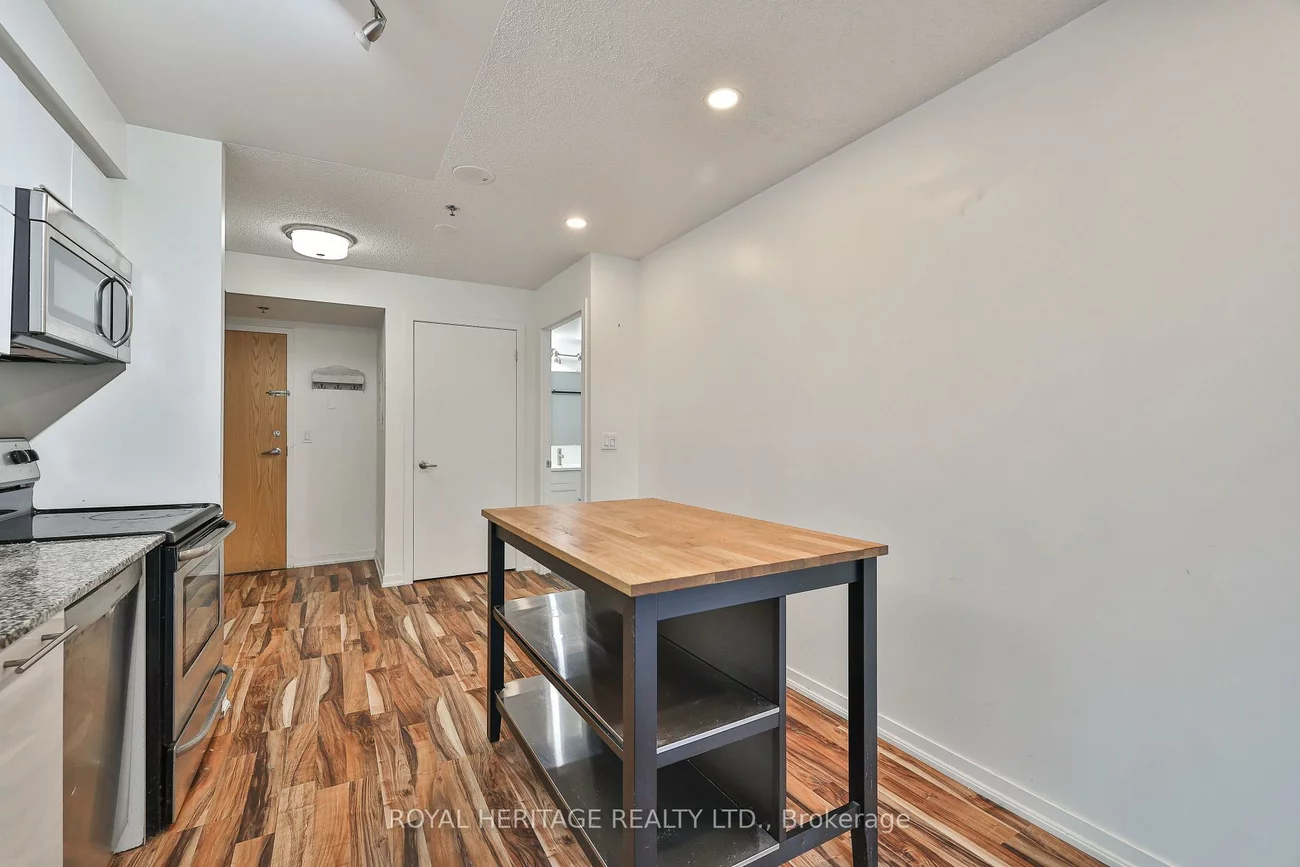 38, Joe Shuster, South Parkdale, Toronto