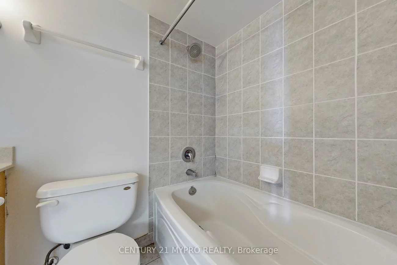 35, Viking, Islington-City Centre West, Toronto