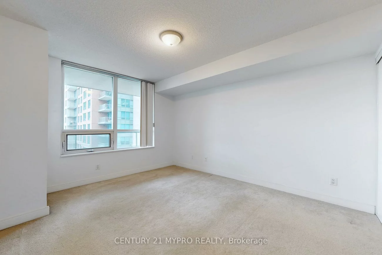 35, Viking, Islington-City Centre West, Toronto