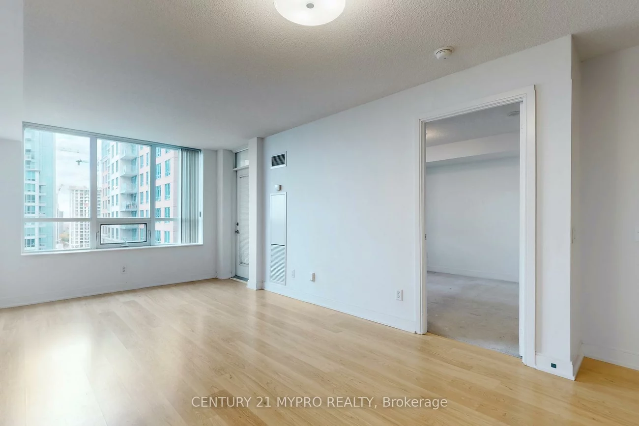 35, Viking, Islington-City Centre West, Toronto