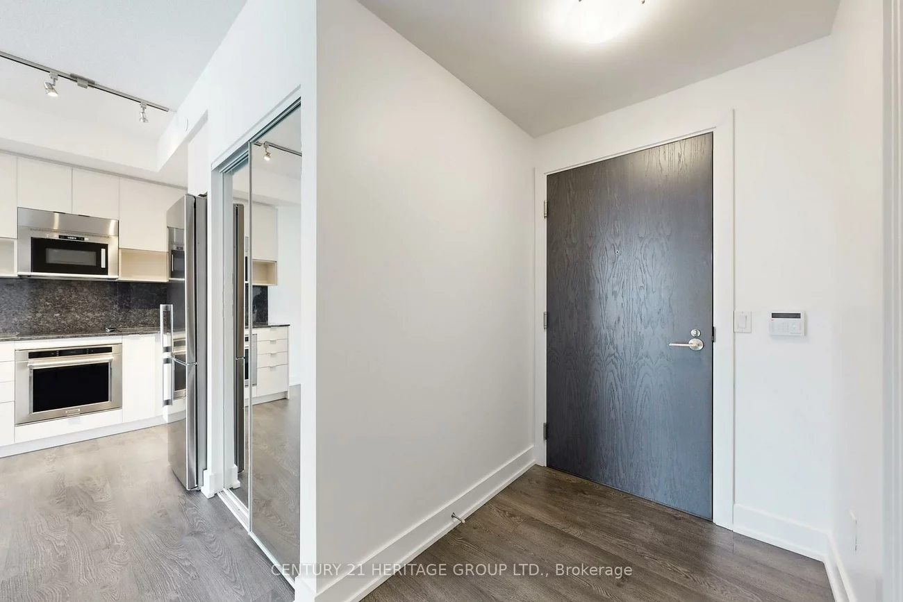 7, Mabelle, Islington-City Centre West, Toronto