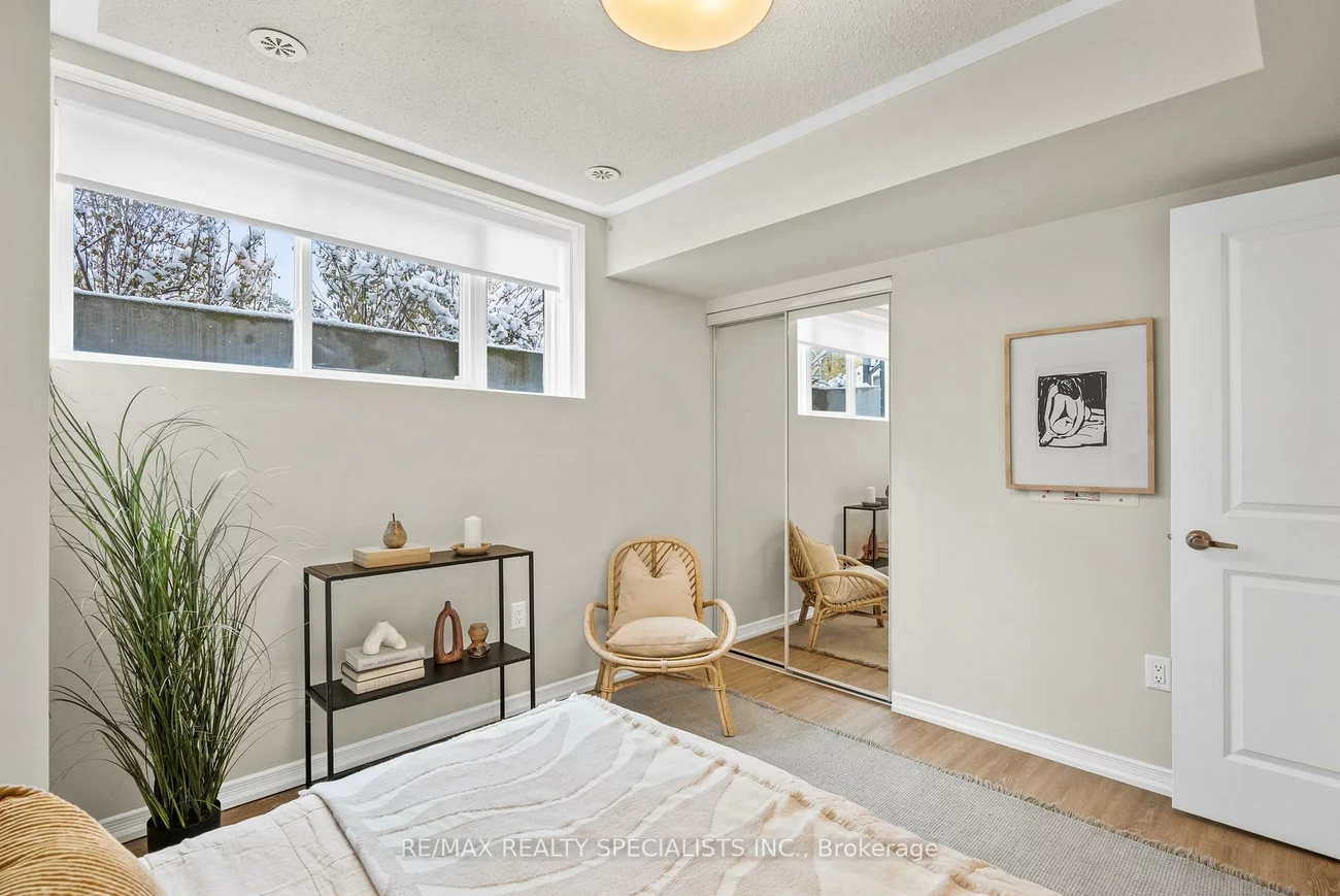 24, Fieldway, Islington-City Centre West, Toronto