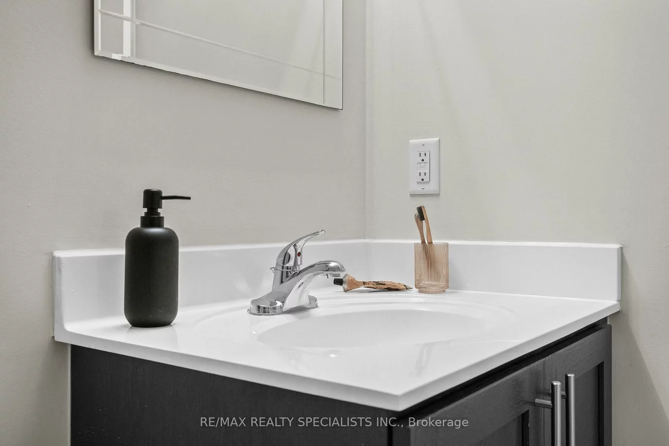 24, Fieldway, Islington-City Centre West, Toronto