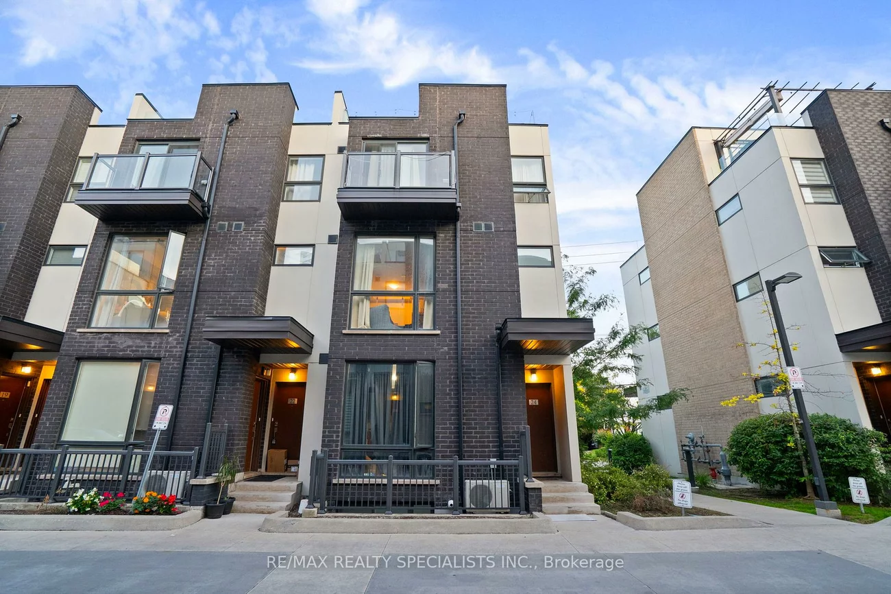 24, Fieldway, Islington-City Centre West, Toronto