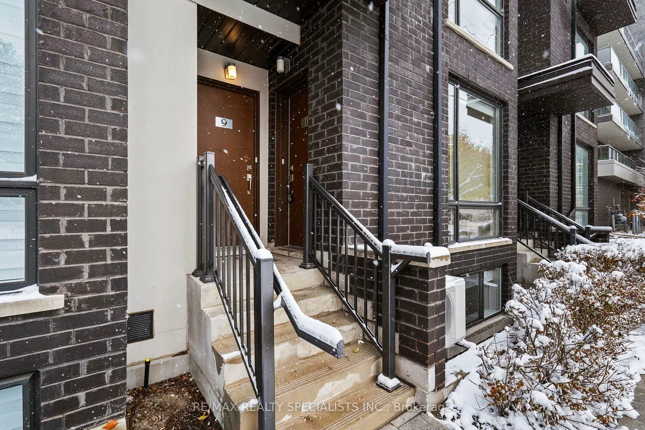 24, Fieldway, Islington-City Centre West, Toronto