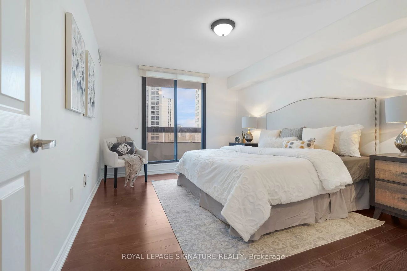 100, Quebec, High Park North, Toronto