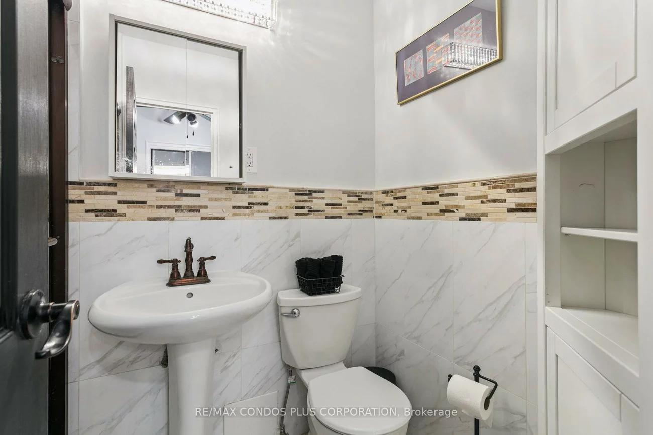 185, Stephen, Stonegate-Queensway, Toronto