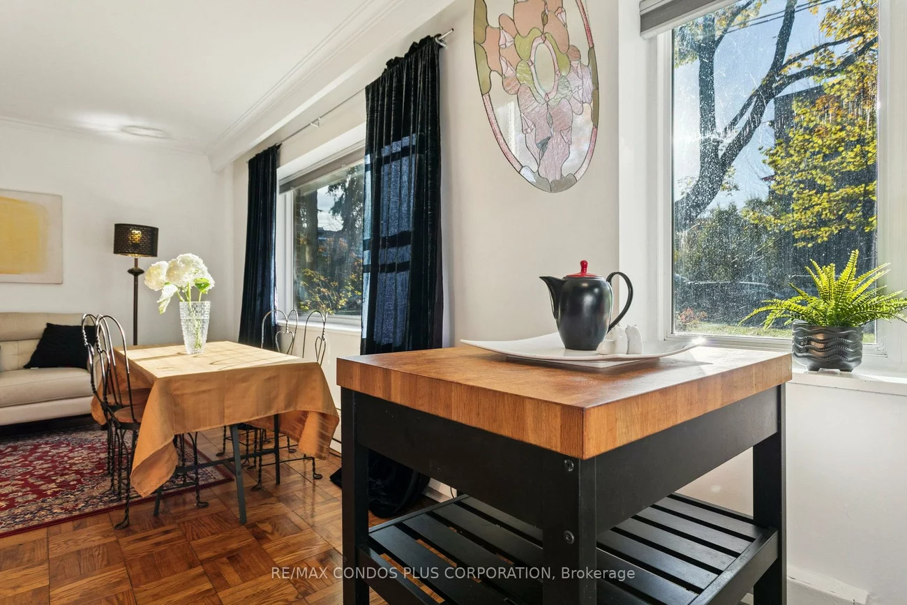 185, Stephen, Stonegate-Queensway, Toronto