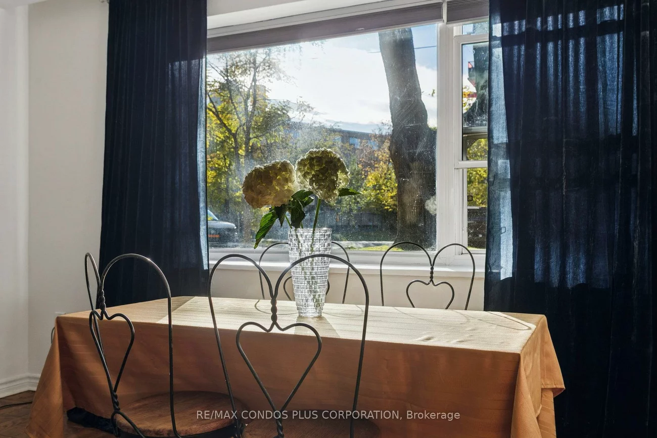 185, Stephen, Stonegate-Queensway, Toronto