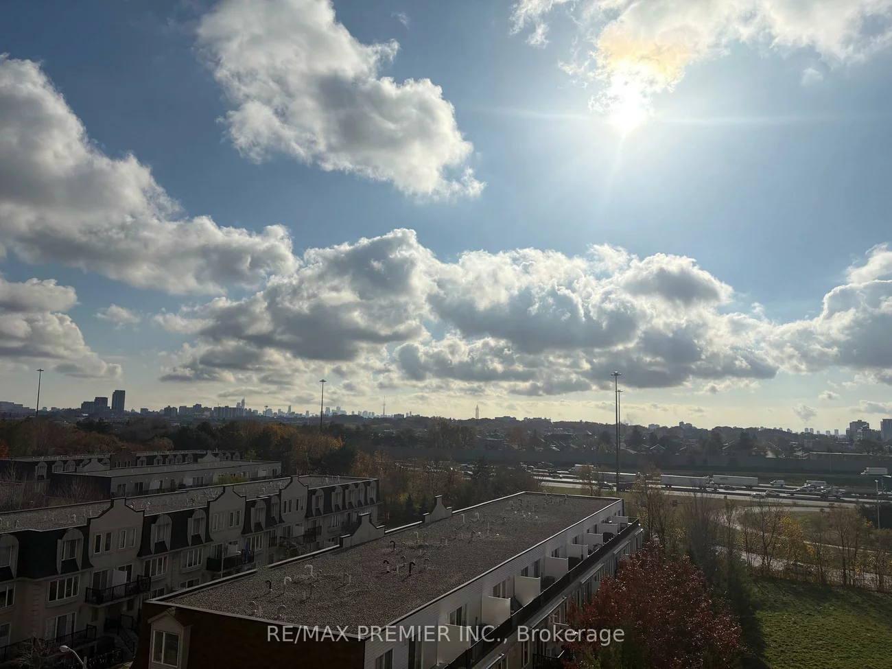 2737, Keele, Downsview-Roding-CFB, Toronto