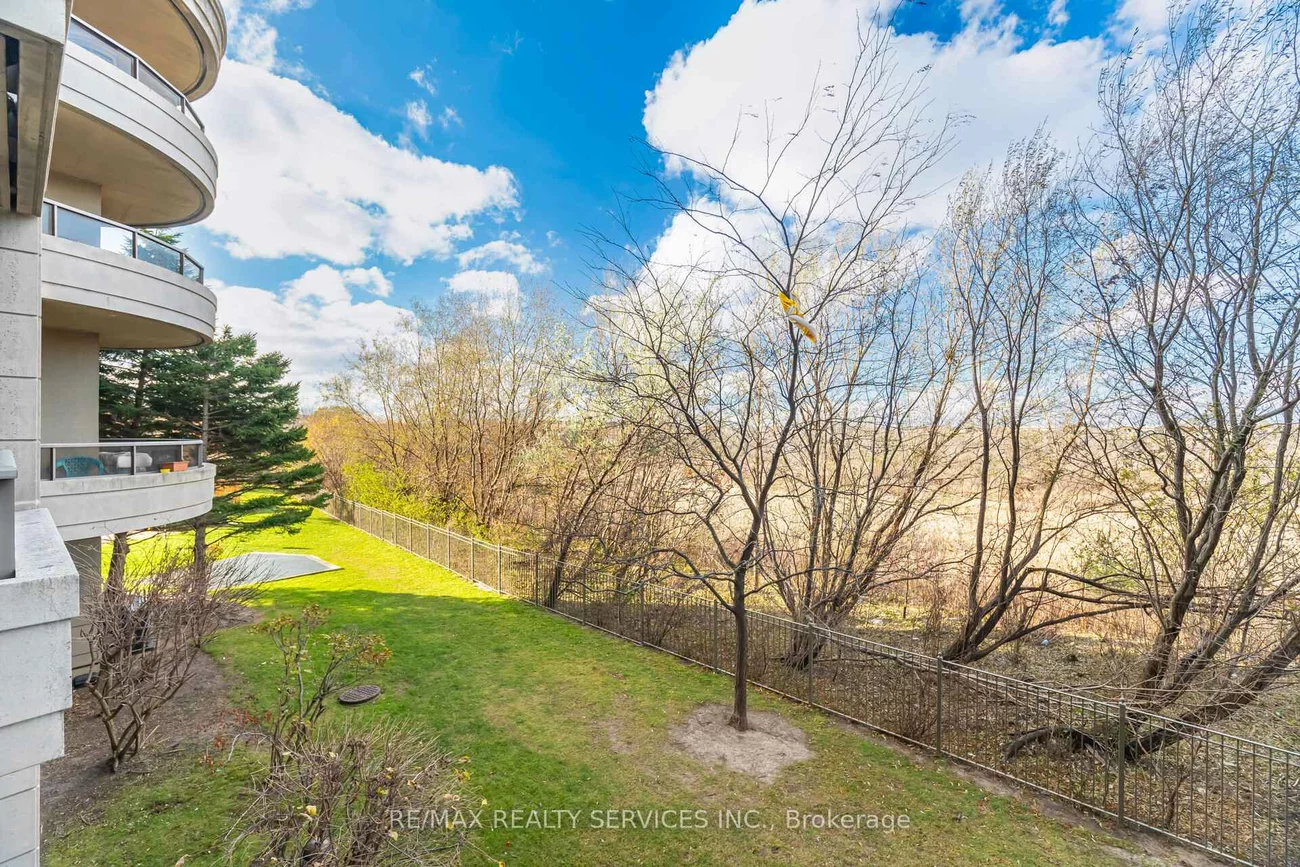 710, Humberwood, West Humber-Clairville, Toronto