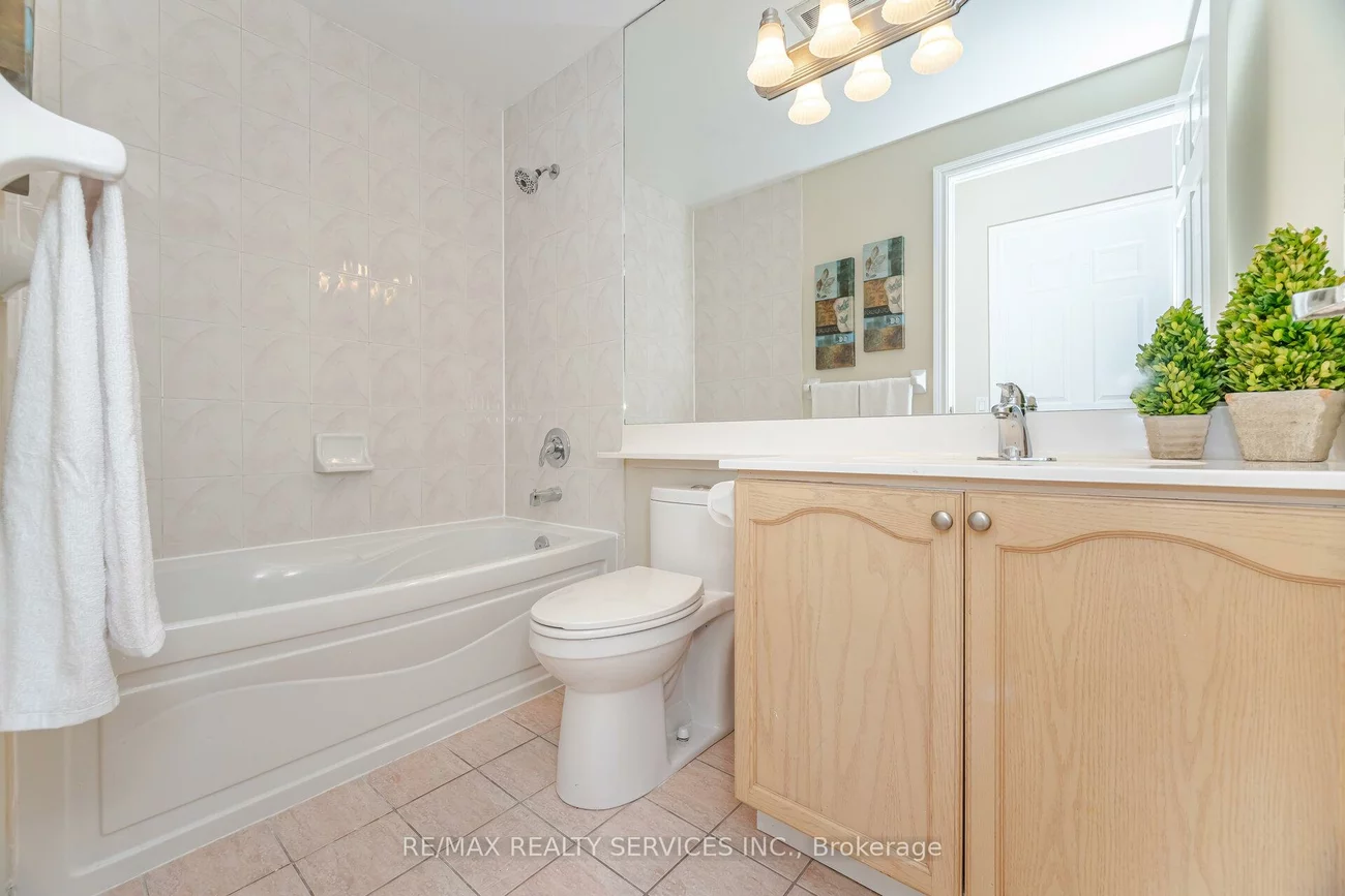 710, Humberwood, West Humber-Clairville, Toronto