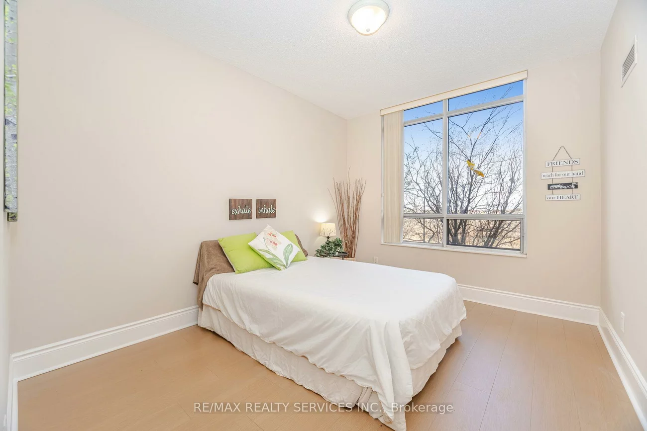 710, Humberwood, West Humber-Clairville, Toronto