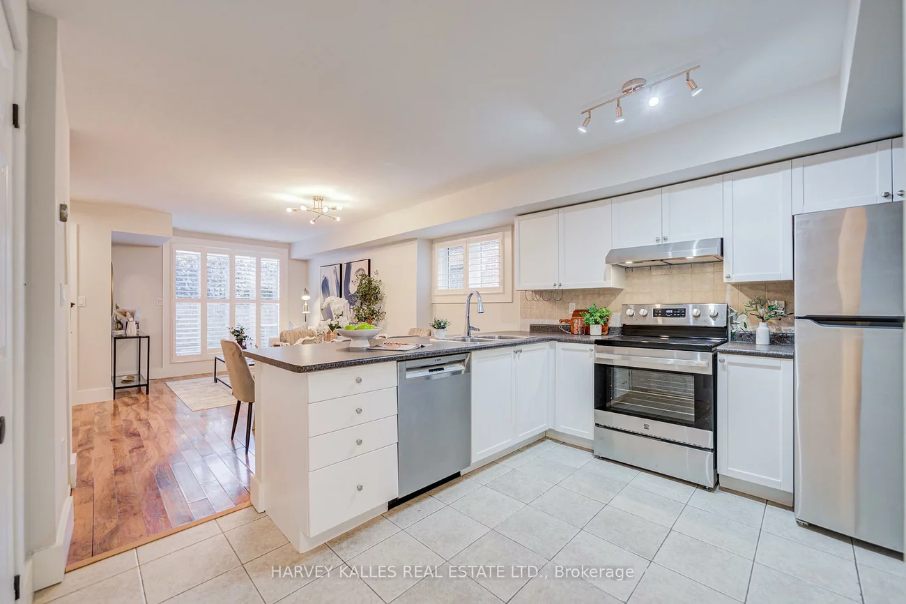 51, Foundry, Dovercourt-Wallace Emerson-Junction, Toronto