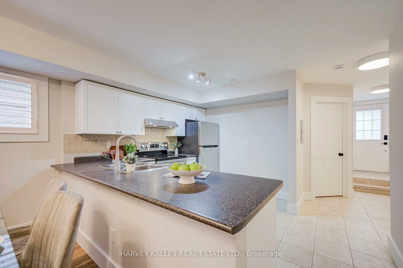 51, Foundry, Dovercourt-Wallace Emerson-Junction, Toronto