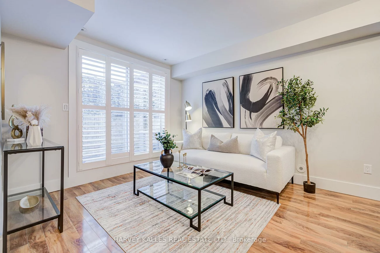 51, Foundry, Dovercourt-Wallace Emerson-Junction, Toronto