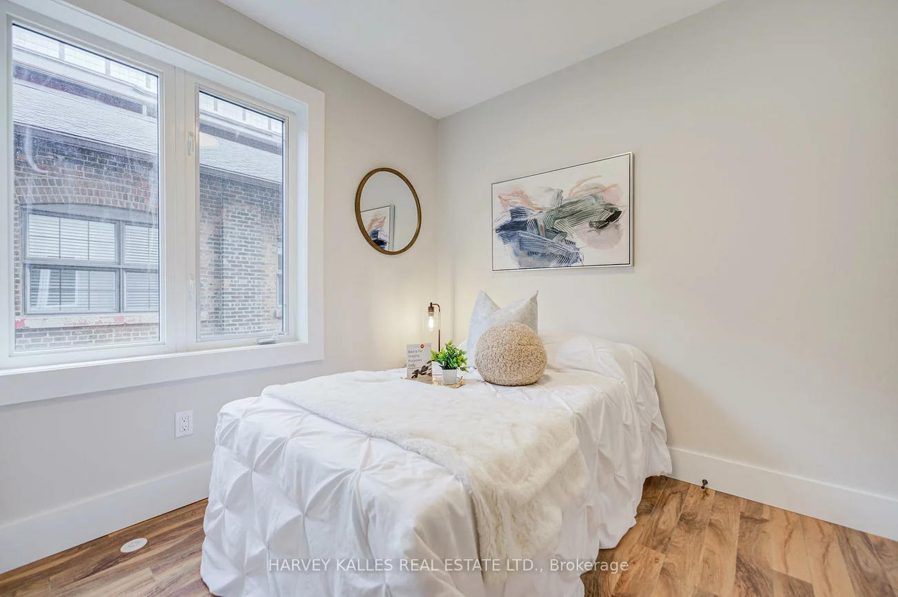 51, Foundry, Dovercourt-Wallace Emerson-Junction, Toronto