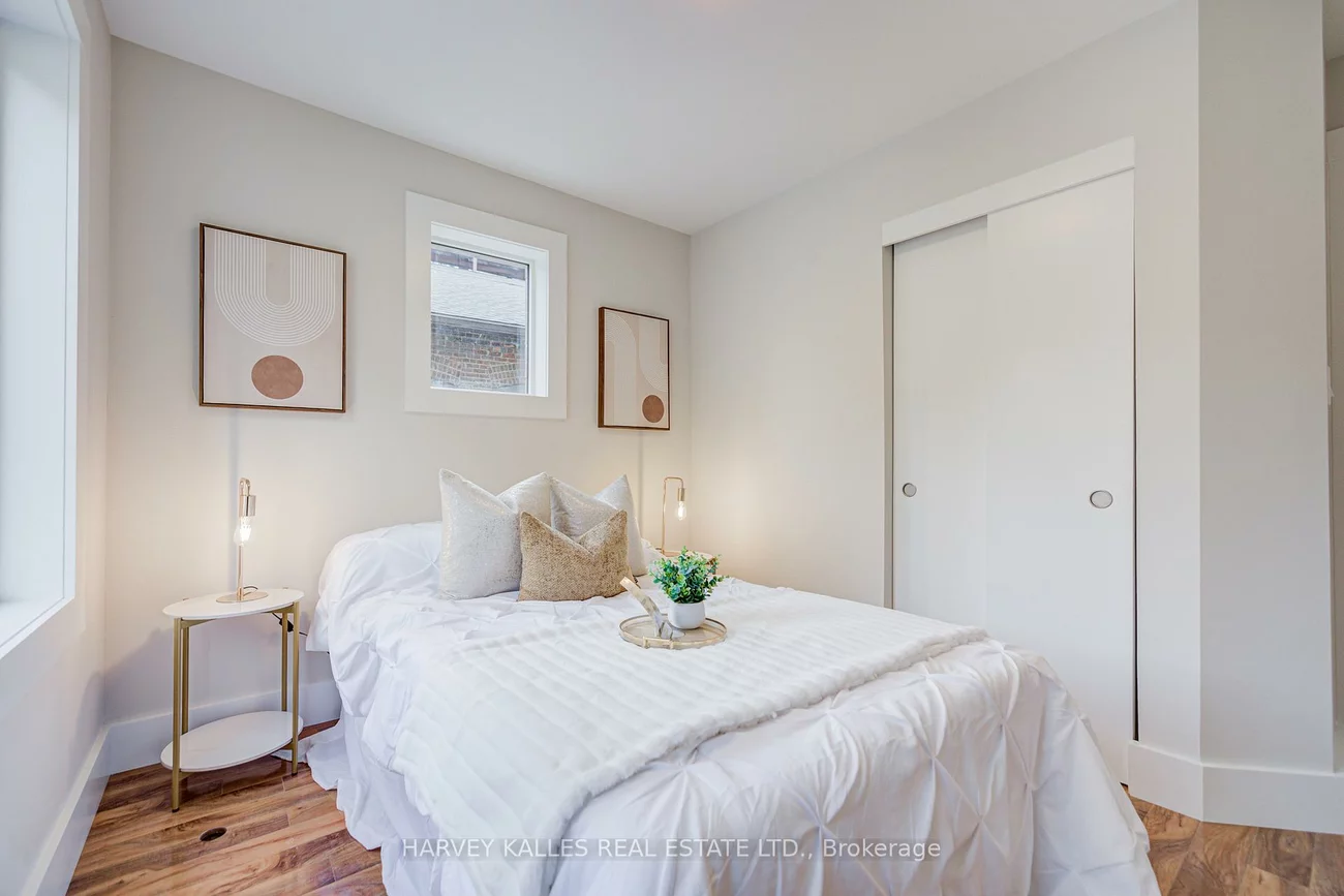 51, Foundry, Dovercourt-Wallace Emerson-Junction, Toronto