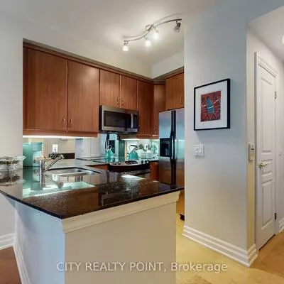 2087, Lake Shore, Mimico, Toronto