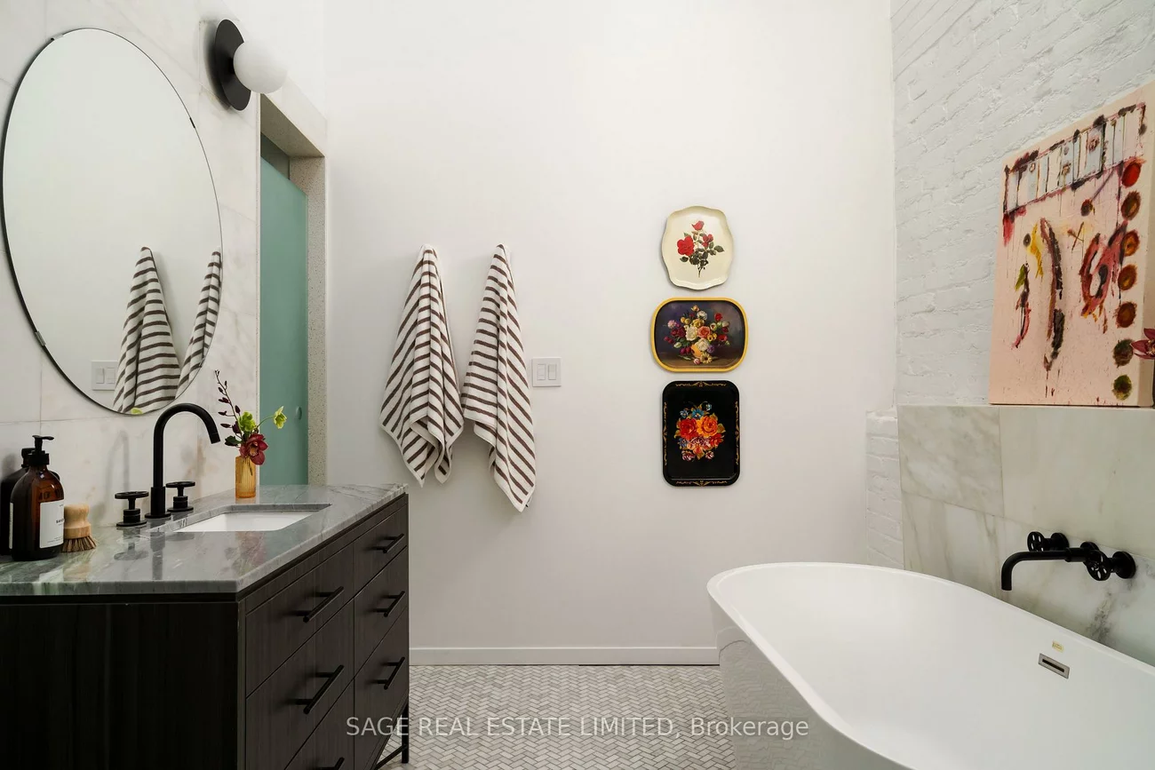 50, Bartlett, Dovercourt-Wallace Emerson-Junction, Toronto