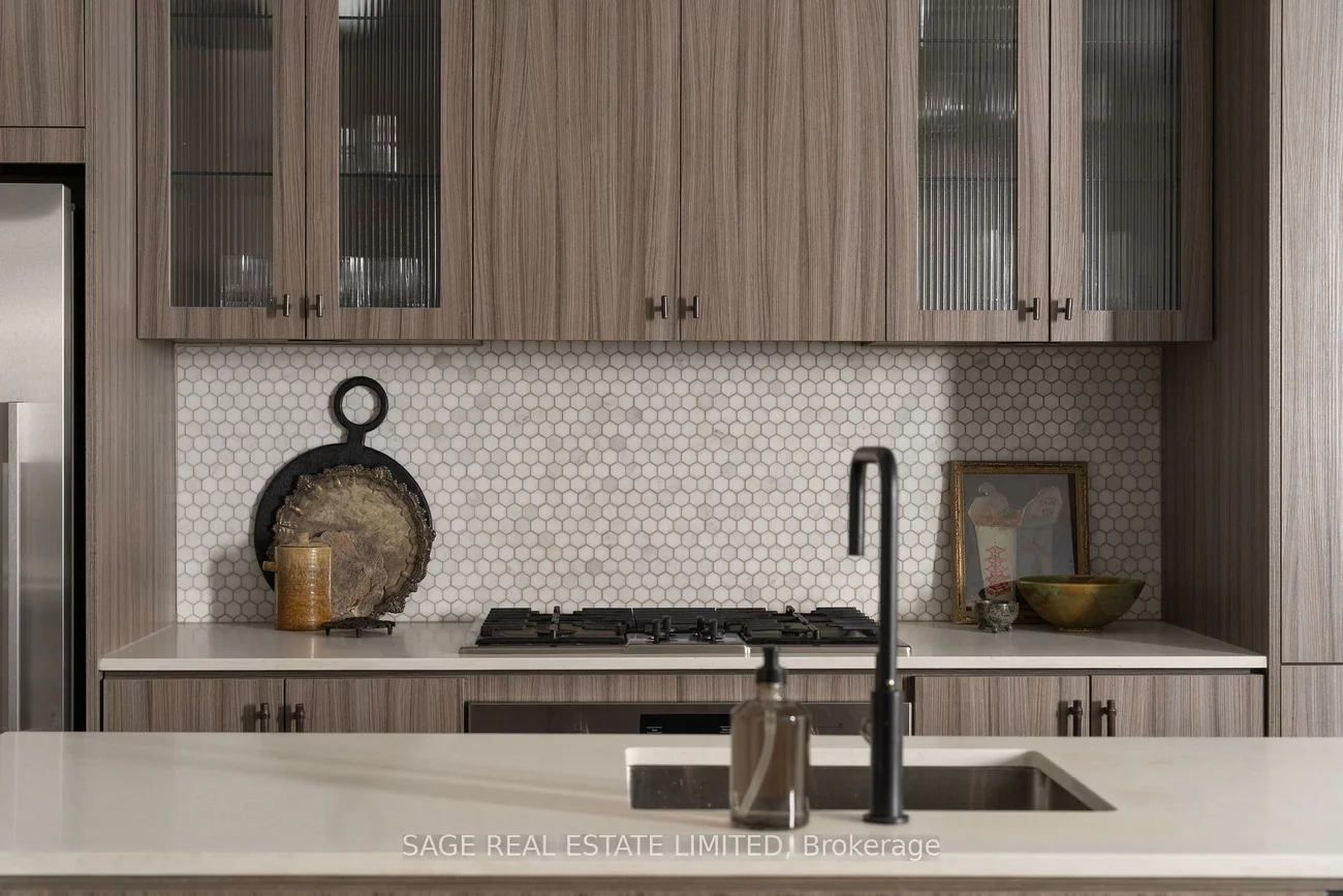 50, Bartlett, Dovercourt-Wallace Emerson-Junction, Toronto