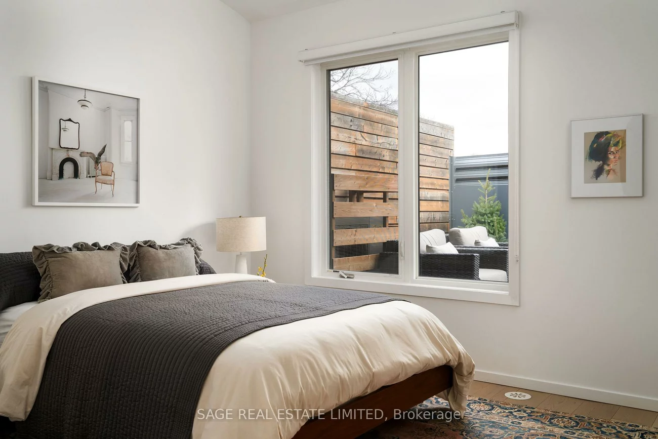 50, Bartlett, Dovercourt-Wallace Emerson-Junction, Toronto