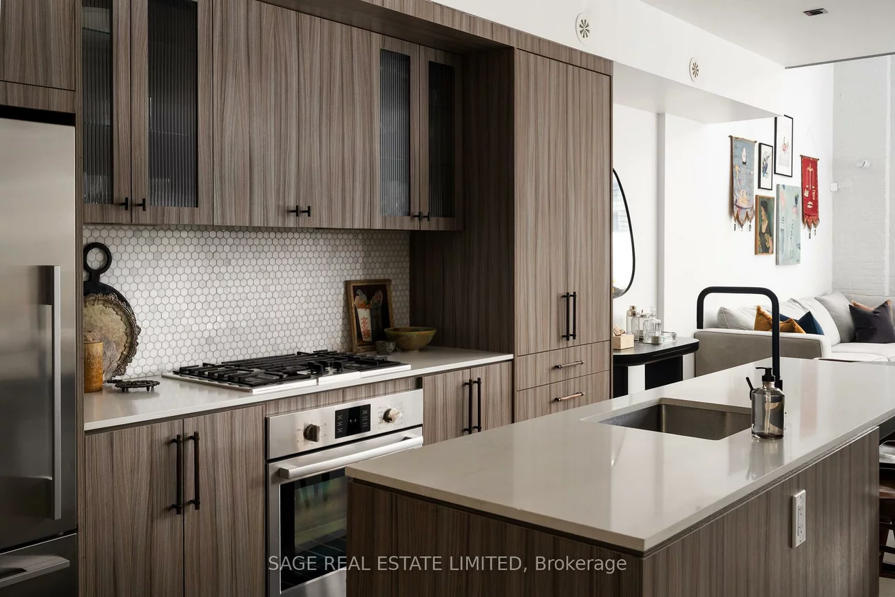 50, Bartlett, Dovercourt-Wallace Emerson-Junction, Toronto