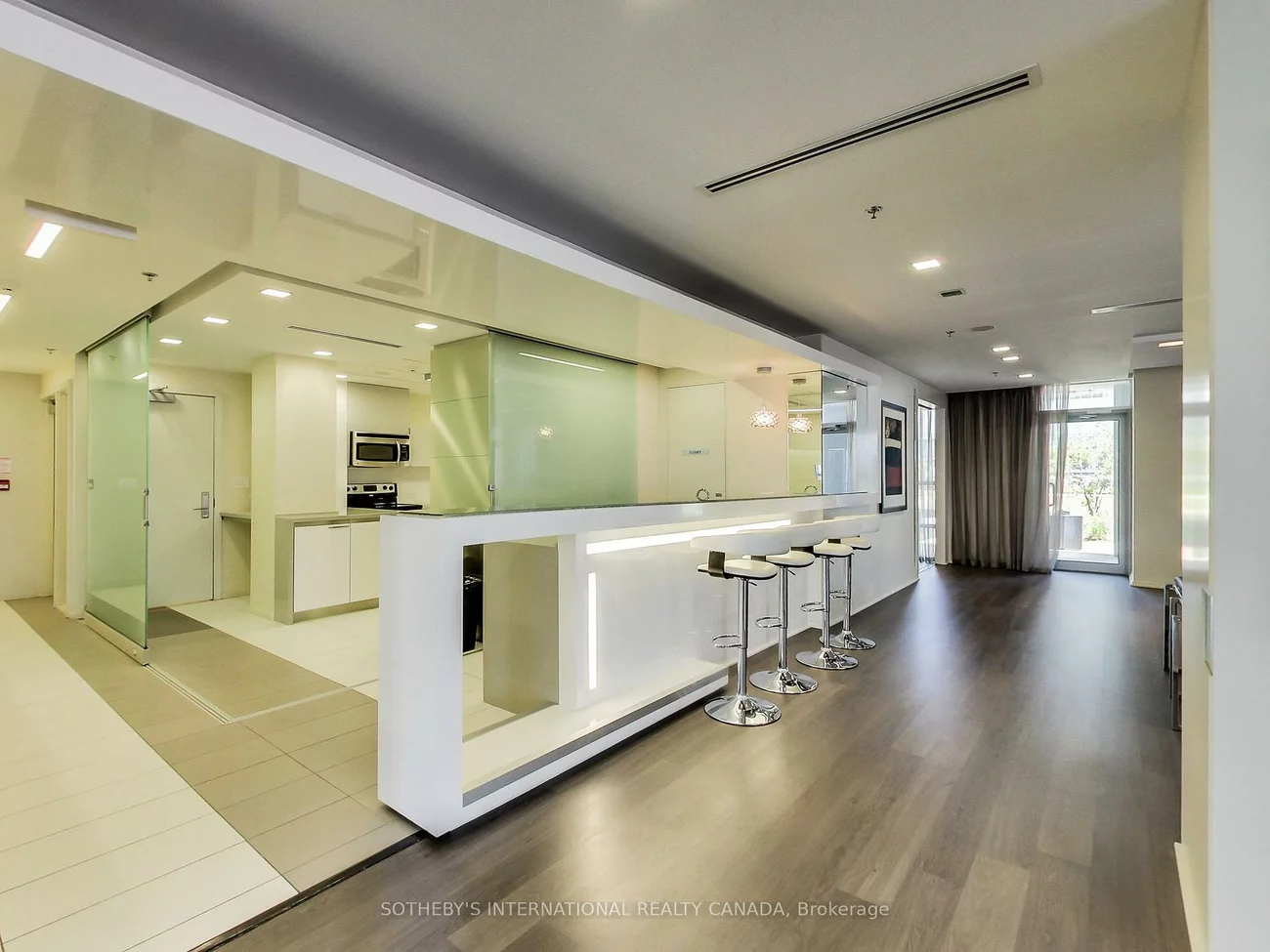 16, Brookers, Mimico, Toronto